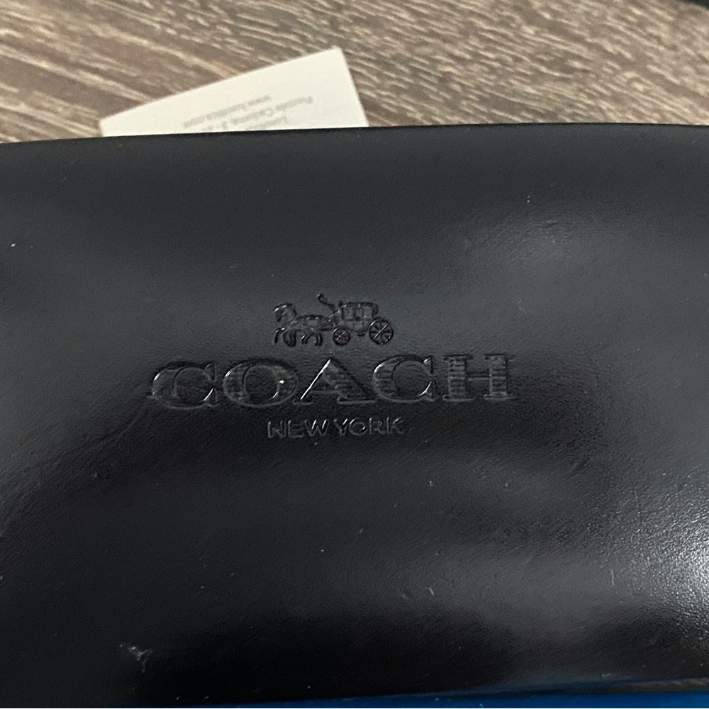 Coach Women’s Sunglasses - Picture 7 of 10